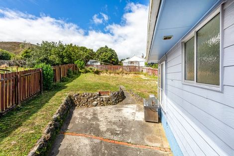 Photo of property in 46 Arahura Crescent, Waitangirua, Porirua, 5024