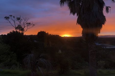 Photo of property in 239 Hill Road, The Gardens, Auckland, 2105