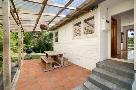 Photo of property in 78 Atkinson Road, Titirangi, Auckland, 0604