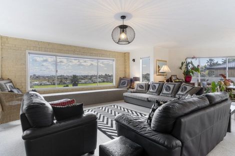Photo of property in 5 Cynthia Place, Bellevue, Tauranga, 3110