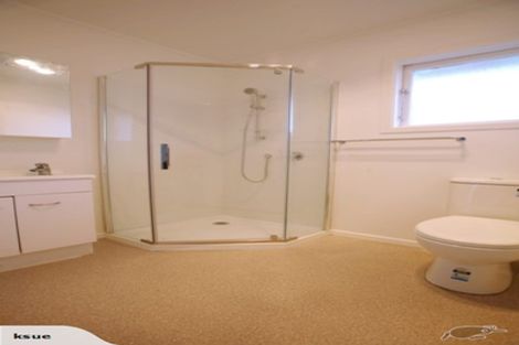 Photo of property in 18 Toru Street, Te Atatu Peninsula, Auckland, 0610