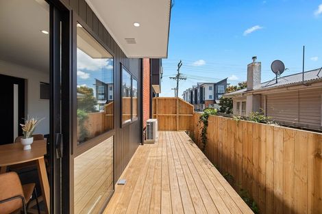 Photo of property in 30u2 Cameron Road, Hamilton East, Hamilton, 3216