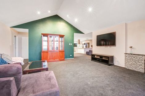 Photo of property in 105 Alec Craig Way, Gulf Harbour, Whangaparaoa, 0930