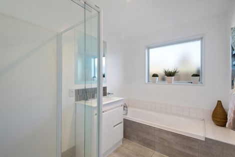 Photo of property in 111 Harris Crescent, Papanui, Christchurch, 8053