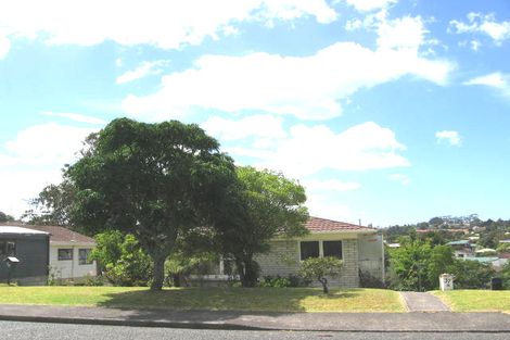 Photo of property in 2/37 Cockayne Crescent, Sunnynook, Auckland, 0620