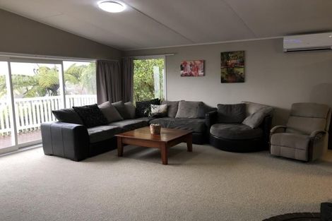 Photo of property in 32 Logie Street, Stokes Valley, Lower Hutt, 5019