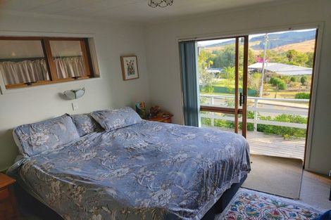 Photo of property in 17 Rautawhiri Road, Helensville, 0800