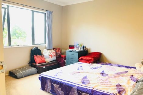 Photo of property in 20a Malmo Place, Massey, Auckland, 0614