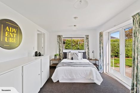 Photo of property in 33 Croziers Road, St Albans, Christchurch, 8052