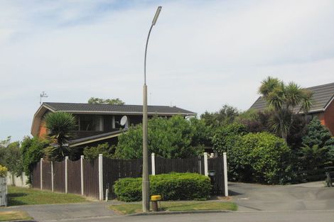 Photo of property in 18 Ketton Place, St Albans, Christchurch, 8052