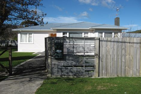 Photo of property in 1 Fullerton Grove, Wainuiomata, Lower Hutt, 5014