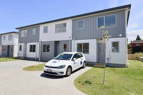 Photo of property in 70 Clevedon Road, Papakura, 2110