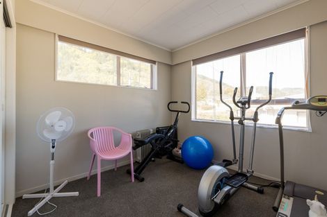Photo of property in 159 Waikawa Road, Picton, 7220