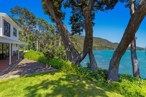 Photo of property in 8377 State Highway 35, Whanarua Bay, Te Kaha, 3199