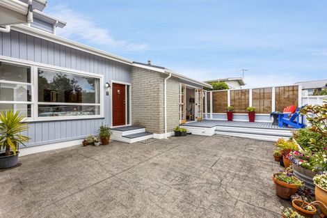 Photo of property in 11 Caribou Place, Kingston, Wellington, 6021