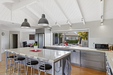 Photo of property in 37 Karioitahi Road, Waiuku, 2683