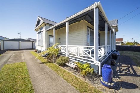Photo of property in 24 Victoria Street, Hawera, 4610