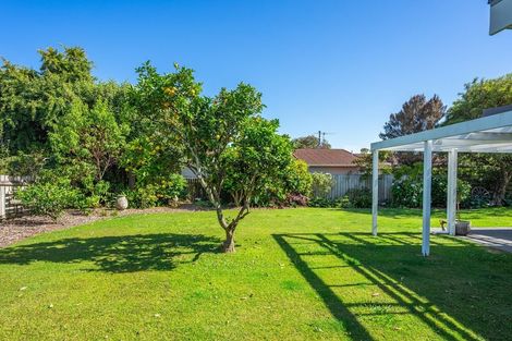 Photo of property in 16 Sunny Glen, Waikanae, 5036