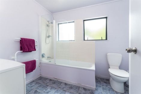 Photo of property in 2/45 Flaxdale Street, Birkdale, Auckland, 0626