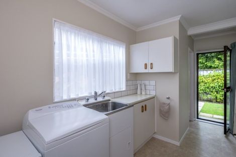 Photo of property in 42 Kent Street, Levin, 5510