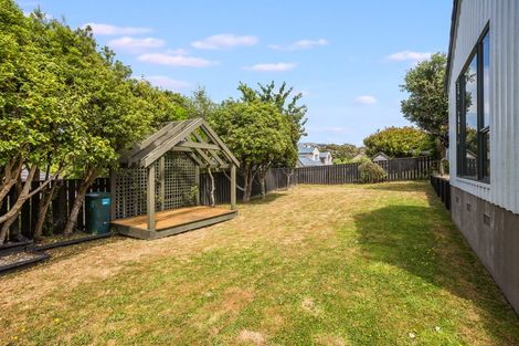 Photo of property in 66 Joseph Banks Drive, Whitby, Porirua, 5024