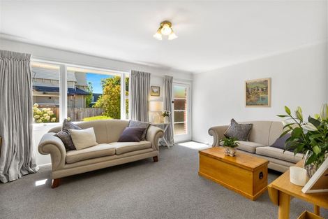 Photo of property in 2/10 Bretts Road, St Albans, Christchurch, 8052