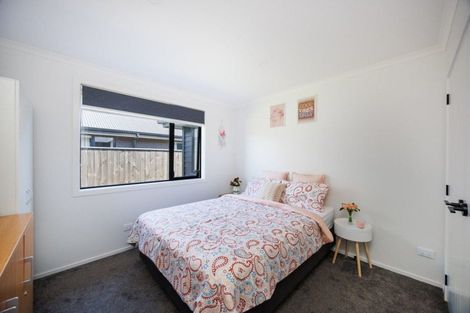Photo of property in 6 Ivy Lane, Kelvin Grove, Palmerston North, 4414