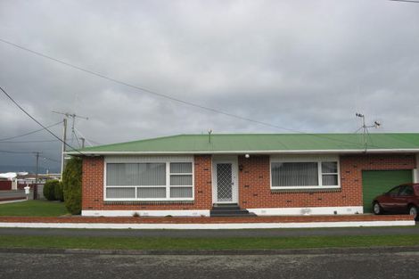 Photo of property in 21 Essex Street, Levin, 5510