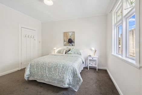 Photo of property in 22 Reef Street, Island Bay, Wellington, 6023