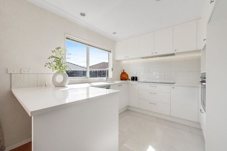 Photo of property in 183 Kilkenny Drive, East Tamaki Heights, Auckland, 2016
