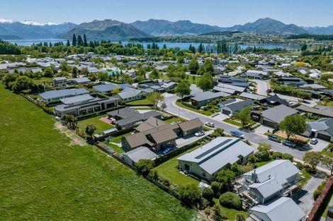 Photo of property in 50 Kelliher Drive, Wanaka, 9305