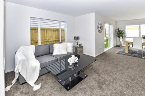 Photo of property in 35 Treestump Road, Takanini, 2112