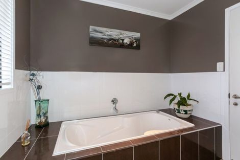 Photo of property in 71 John Street, Pukekohe, 2120