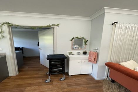 Photo of property in 25a Church Road, Taradale, Napier, 4112