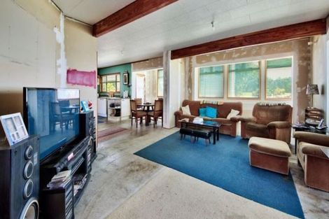 Photo of property in 46 Queen Mary Avenue, New Lynn, Auckland, 0600