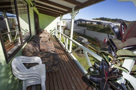 Photo of property in 215a Kiwi Road, Whangamata, 3620