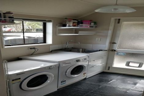 Photo of property in 17 Mallard Grove, Churton Park, Wellington, 6037