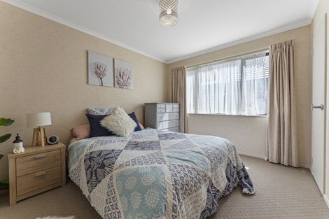 Photo of property in 25 Geneva Terrace, Kelvin Grove, Palmerston North, 4414