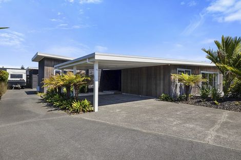 Photo of property in 75 Links Drive, Waiwhakaiho, New Plymouth, 4312