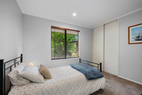 Photo of property in 59a Lonely Road, Fairview Heights, Auckland, 0632