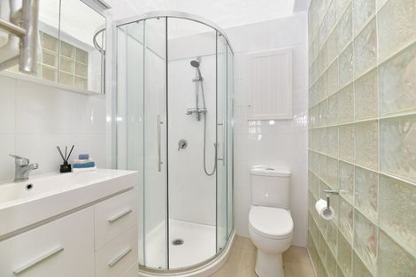 Photo of property in Oceanside Apartments, 27/453 Hibiscus Coast Highway, Orewa, 0931