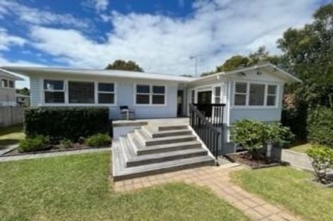 Photo of property in 7 Meadowvale Avenue, Forrest Hill, Auckland, 0620