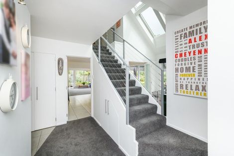 Photo of property in 212 Polson Hill Drive, Aokautere, Palmerston North, 4471
