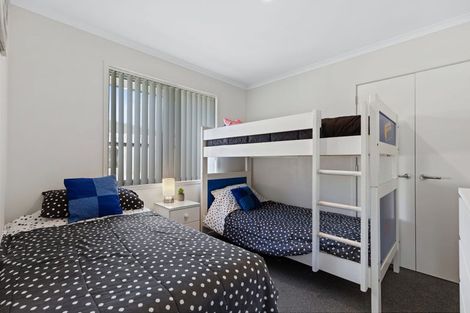 Photo of property in 24 Leet Crescent, Papamoa Beach, Papamoa, 3118