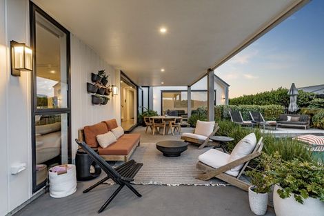 Photo of property in 17 Dinning Road, Riverhead, 0820