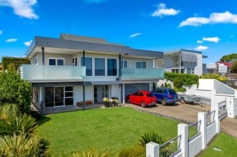 Photo of property in 14 Icarus Place, Half Moon Bay, Auckland, 2012