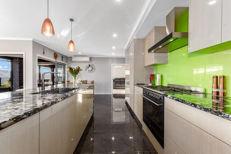 Photo of property in 10 Omaka Place, Aotea, Porirua, 5024