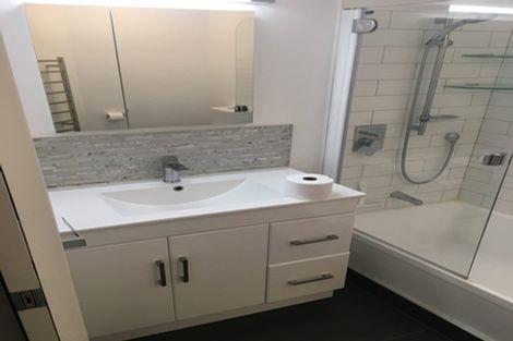 Photo of property in Luxford Villas, 115/72u Herald Street, Berhampore, Wellington, 6023