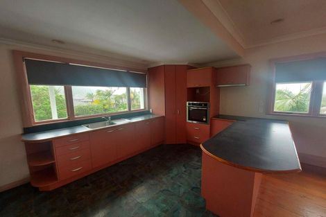 Photo of property in 30 Beach Road, Onerahi, Whangarei, 0110