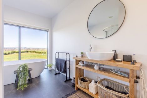 Photo of property in 471 Hatuma Road, Waipukurau, 4281